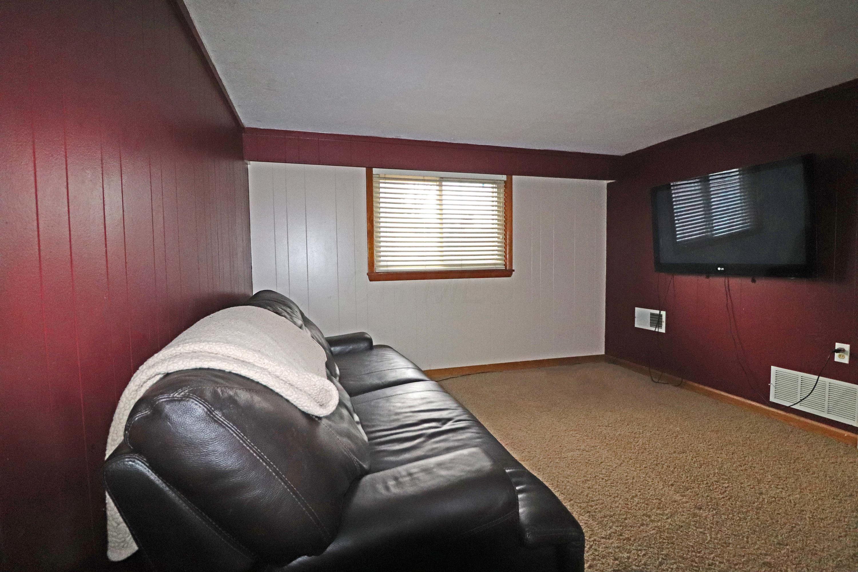 1594 Bostwick Road Columbus, OH 43227 - Photo 10 of 33 Gallery Image 10