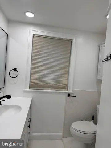 $2,800 | 725 West Mt Vernon Street, Lansdale, PA 19446