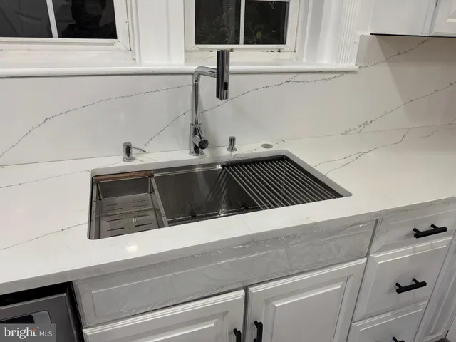 $2,800 | 725 West Mt Vernon Street, Lansdale, PA 19446