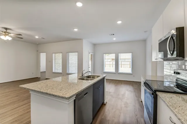 $2,600 | 11951 Pondwood Drive, Cypress, TX 77429