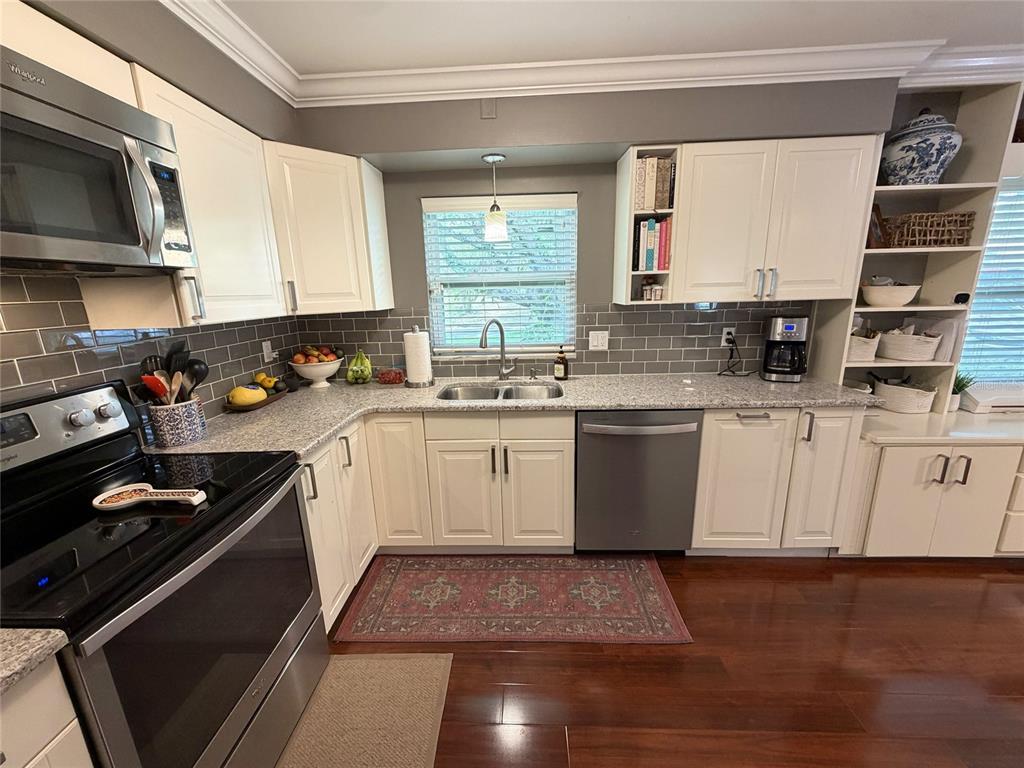 3235 Inverness Court Orlando, FL 32806 - Photo 9 of 52