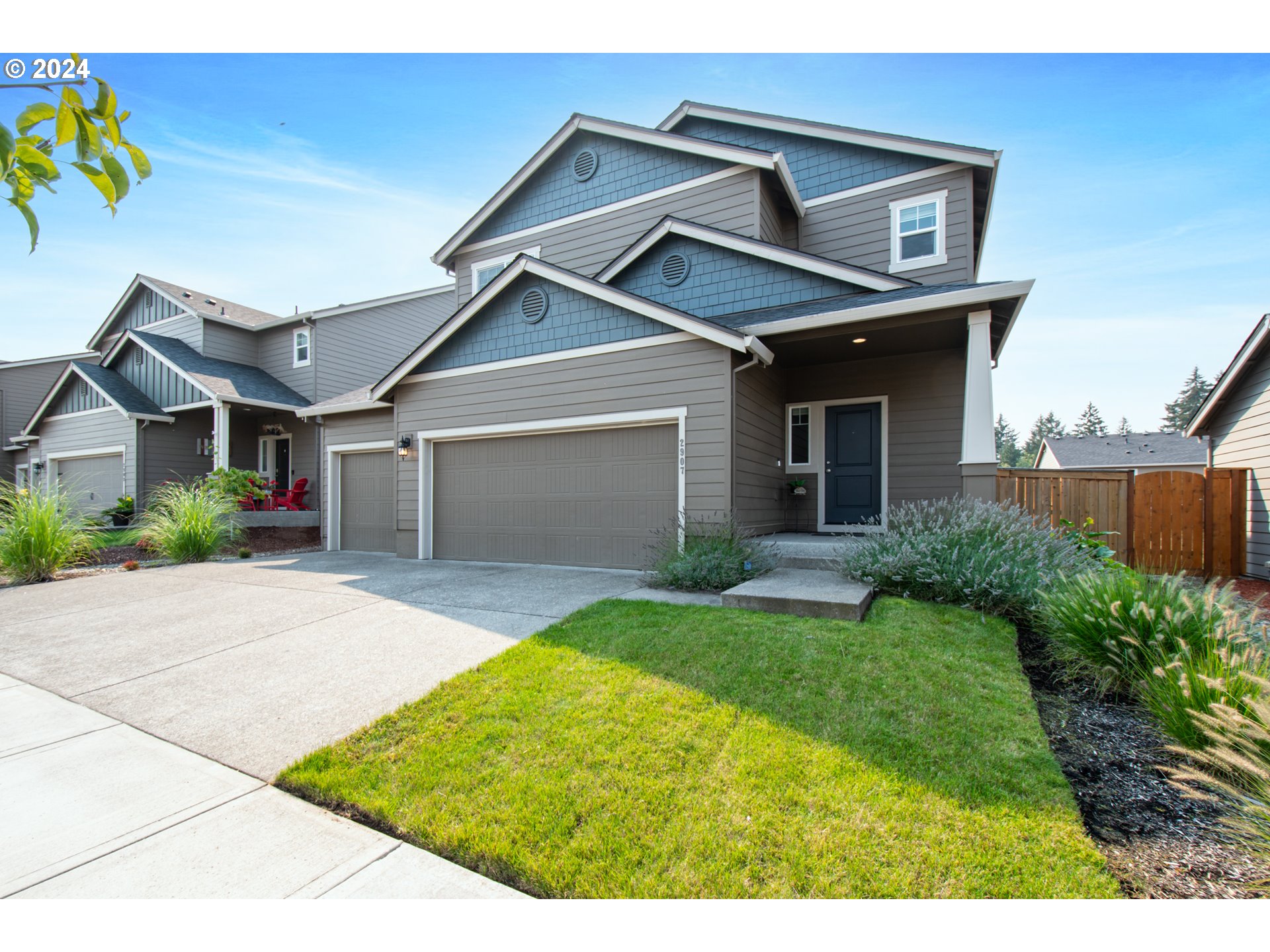 2907 South Cherry Grove Way Ridgefield, WA 98642 - Photo 2 of 39