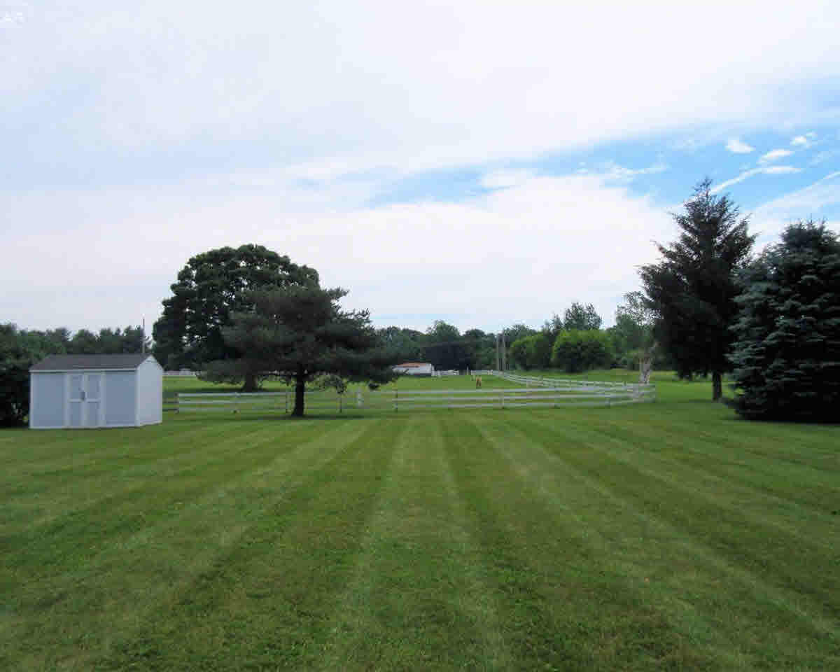 14144 North Center Road Clio, MI 48420 - Photo 17 of 19 21314204-16.JPG