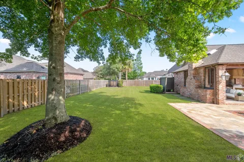 $1,000,000 | 15236 Campanile Court, Baton Rouge, LA 70810