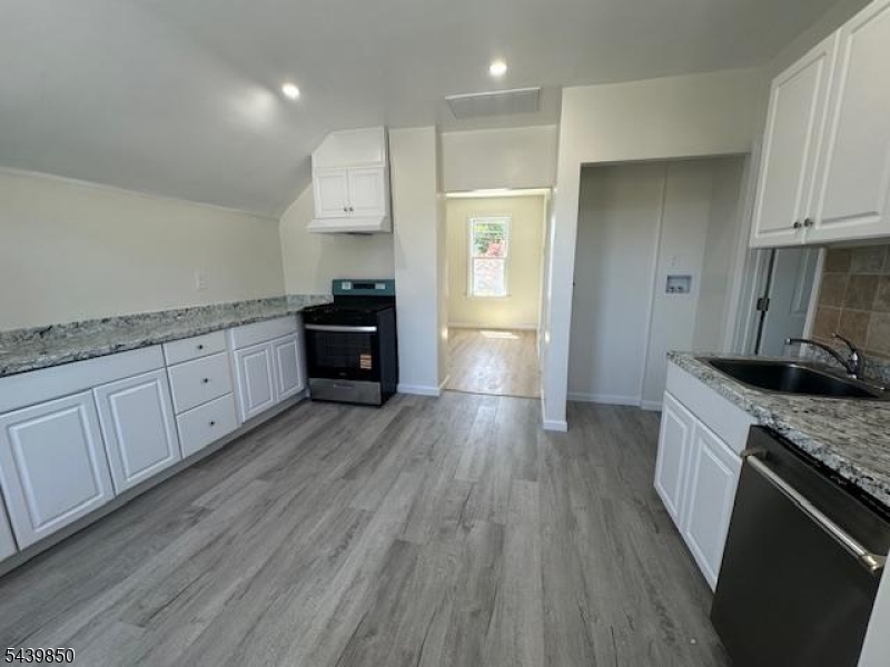 70 Chestnut Street, Unit 2 Garfield, NJ 07026 - Photo 5 of 14