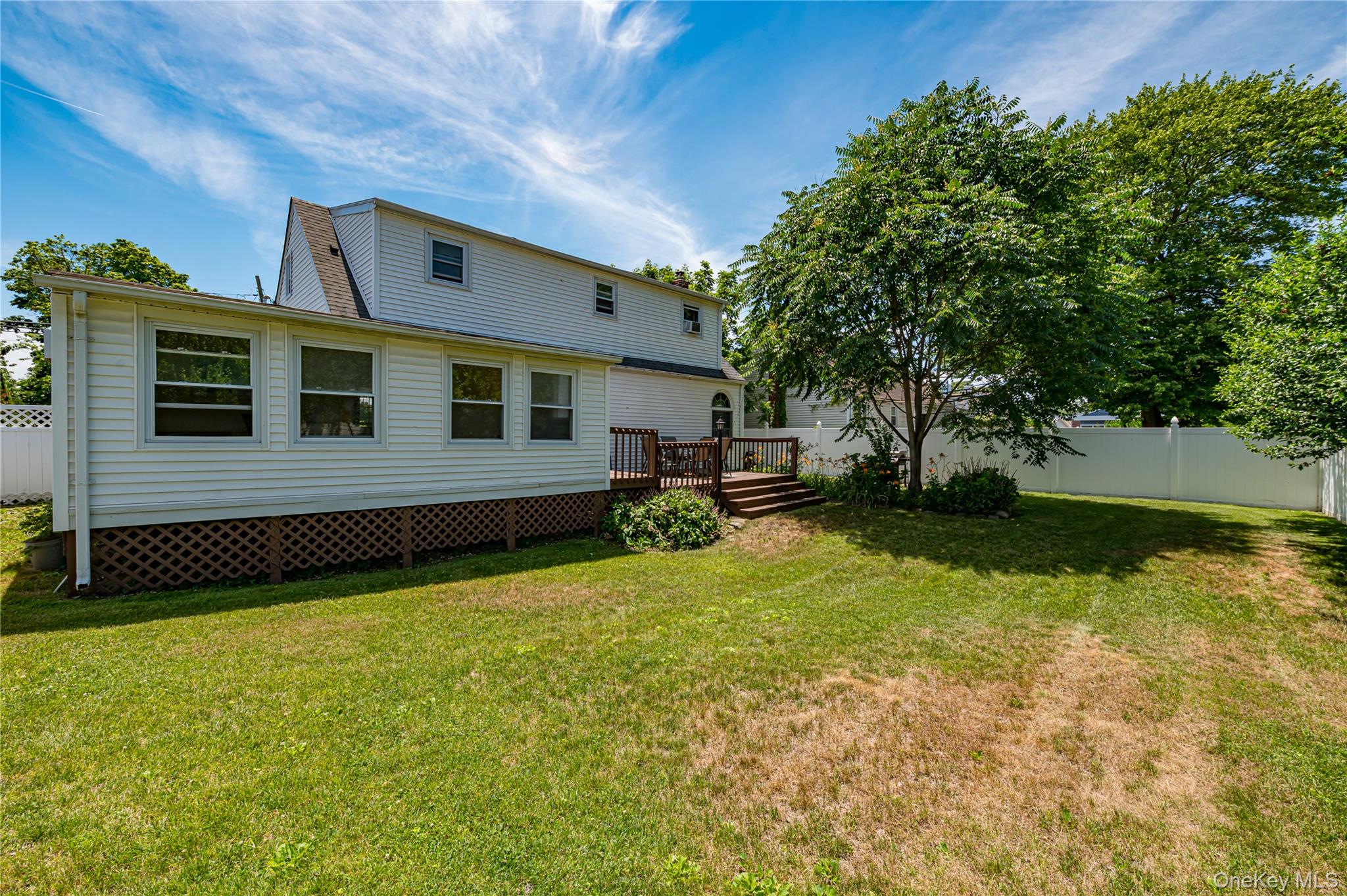11 Spruce Street Islip, NY 11751 - Photo 34 of 36