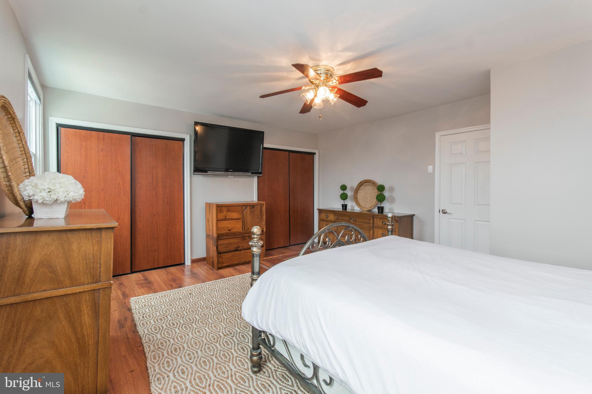 11825 Basile Road Philadelphia, PA 19154 - Photo 18 of 42 Gallery Image 18