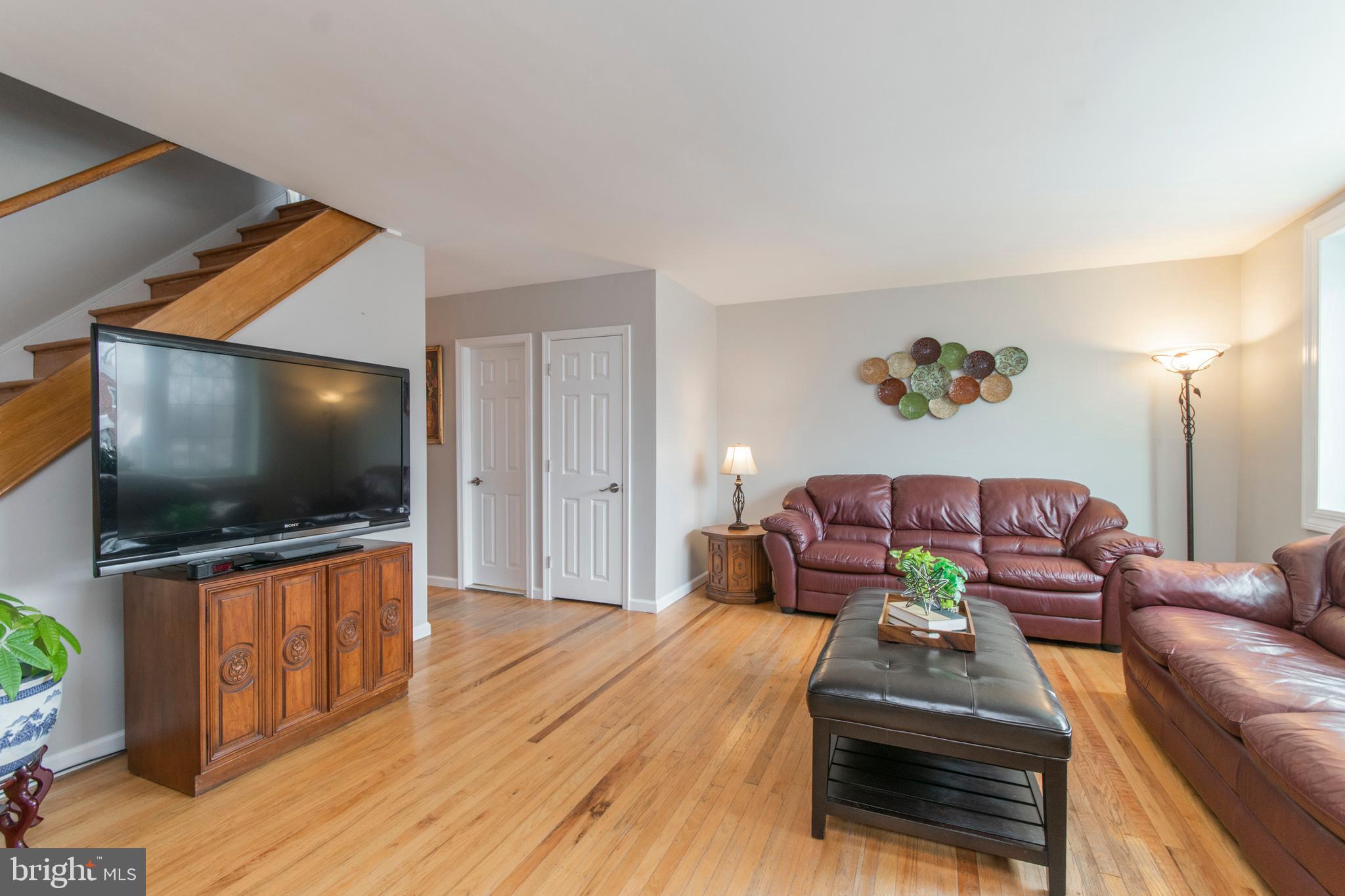 11825 Basile Road Philadelphia, PA 19154 - Photo 3 of 42 Gallery Image 3