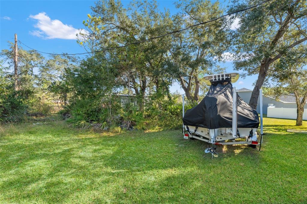 11180 Flock Avenue Weeki Wachee, FL 34613 - Photo 73 of 83 a view of a park with a tree