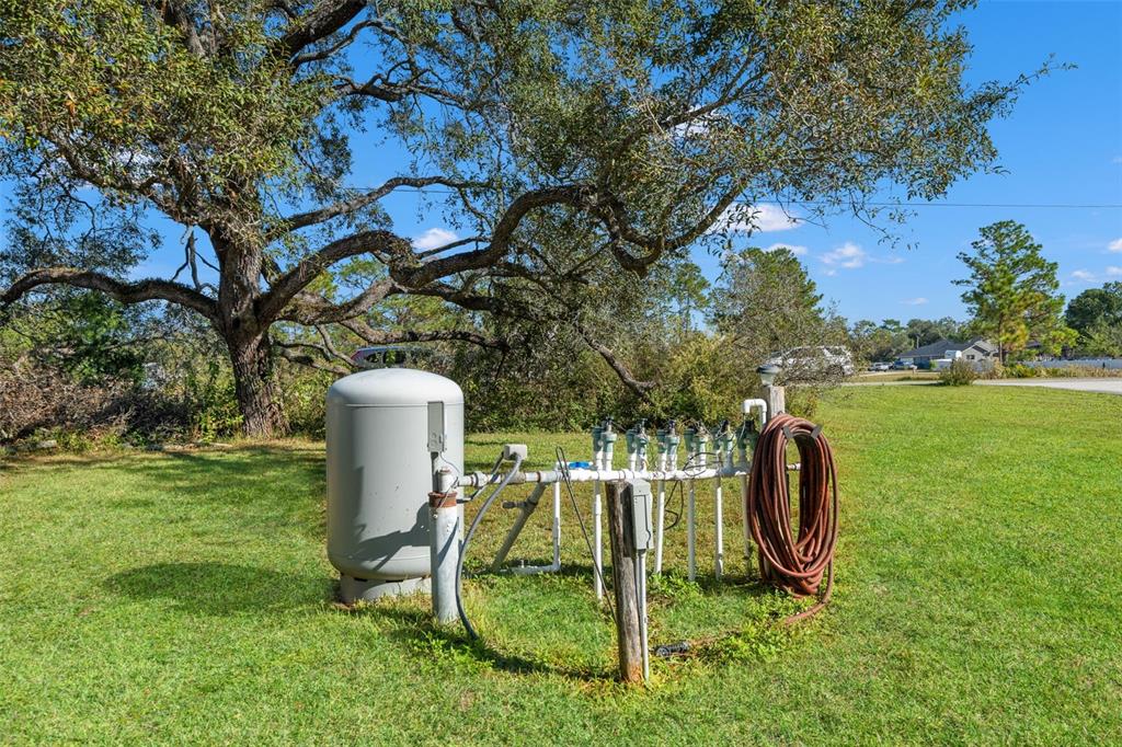 11180 Flock Avenue Weeki Wachee, FL 34613 - Photo 75 of 83