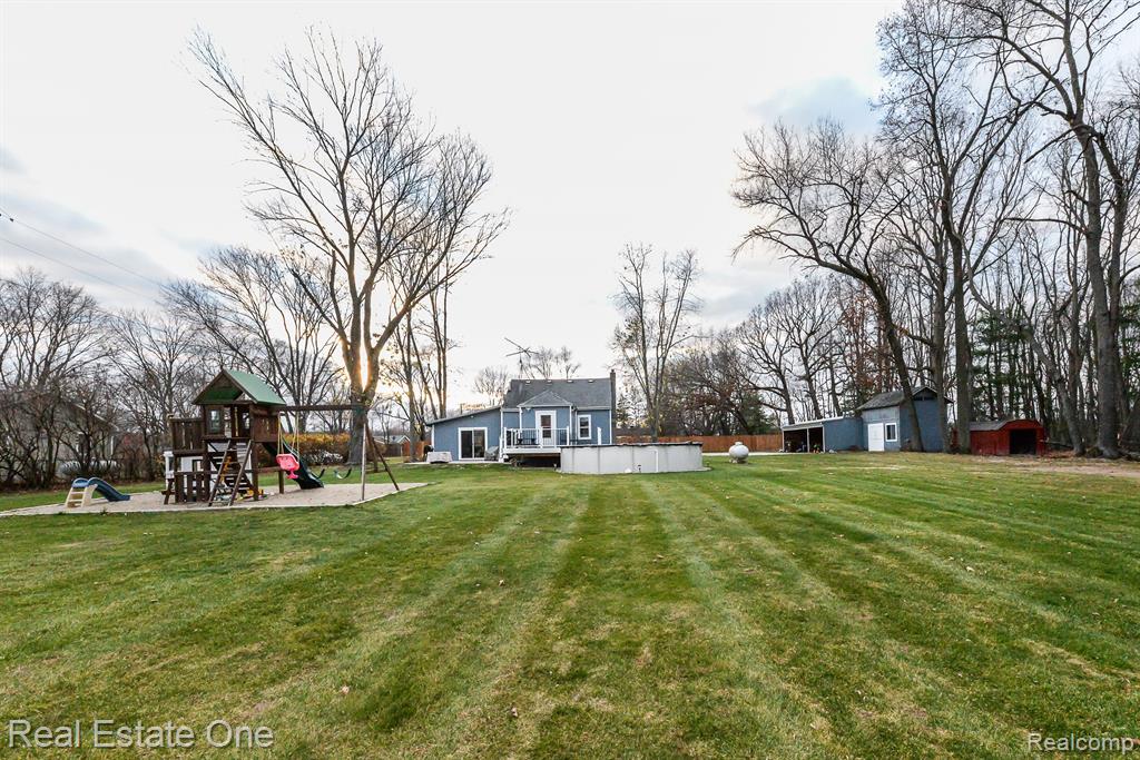 807 South Bull Run Road Fowlerville, MI 48836 - Photo 40 of 60 Gallery Image 40