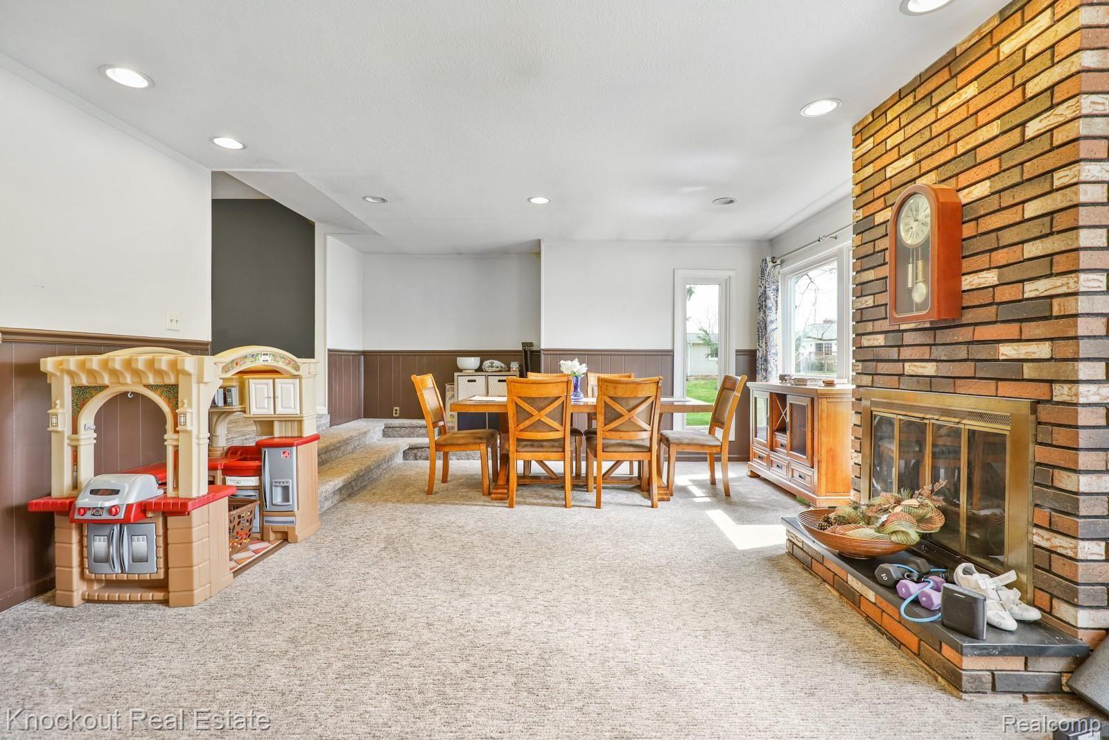 7074 East Pierson Road Davison, MI 48423 - Photo 19 of 50 7074 E Pierson Davison-19.jpg