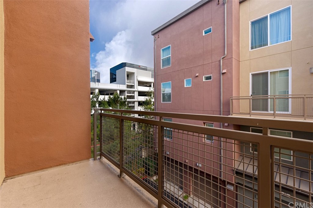 53 Waldorf Irvine, CA 92612 - Photo 9 of 28 a kitchen with counter top space