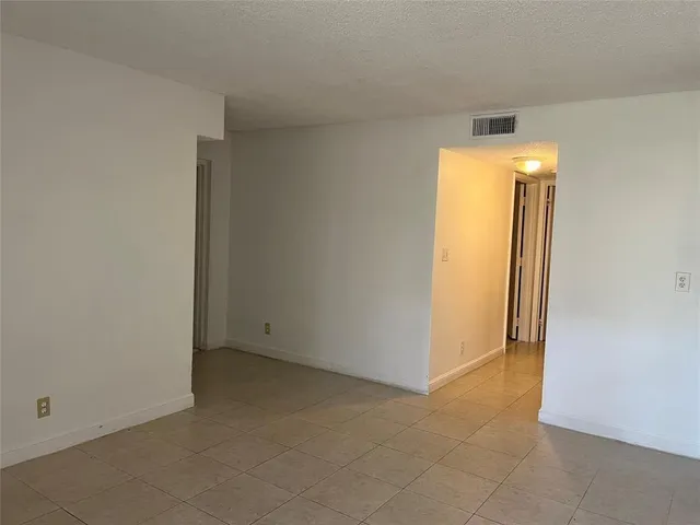$1,675 | 7680 Westwood Drive, Unit 803, Tamarac, FL 33321