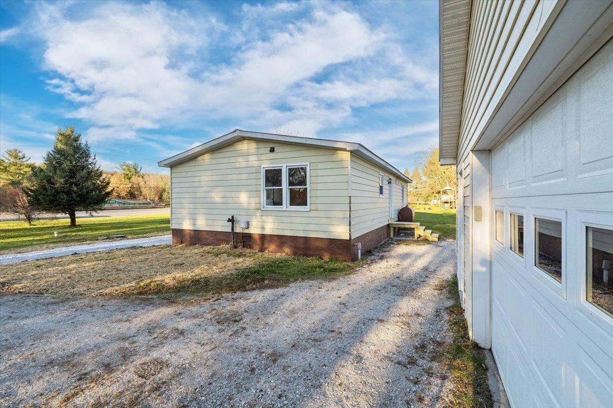 2196 Highway 78 Highgate, VT 05459 - Photo 31 of 41