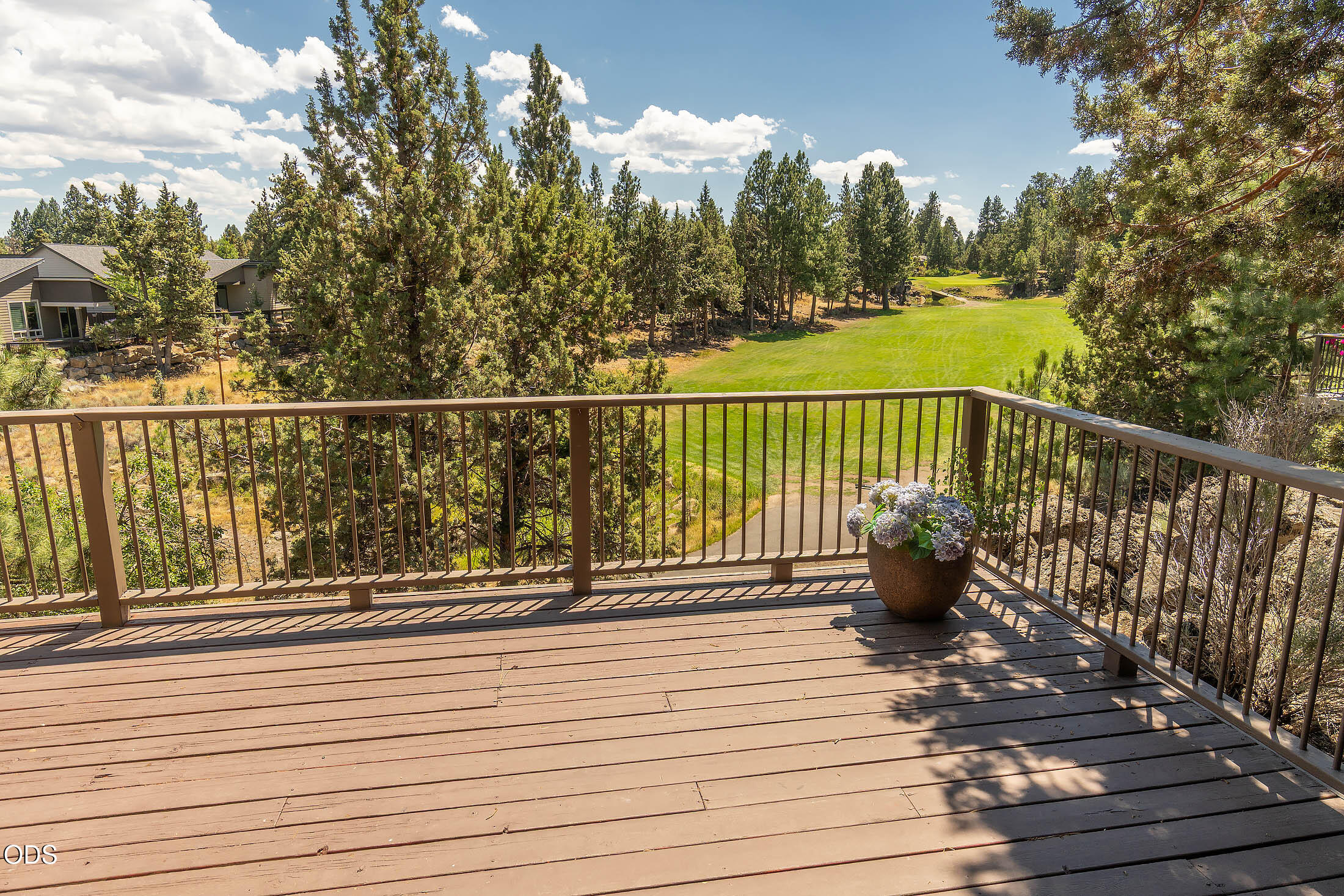 113 Northwest Gander Court Bend, OR 97703 - Photo 2 of 37