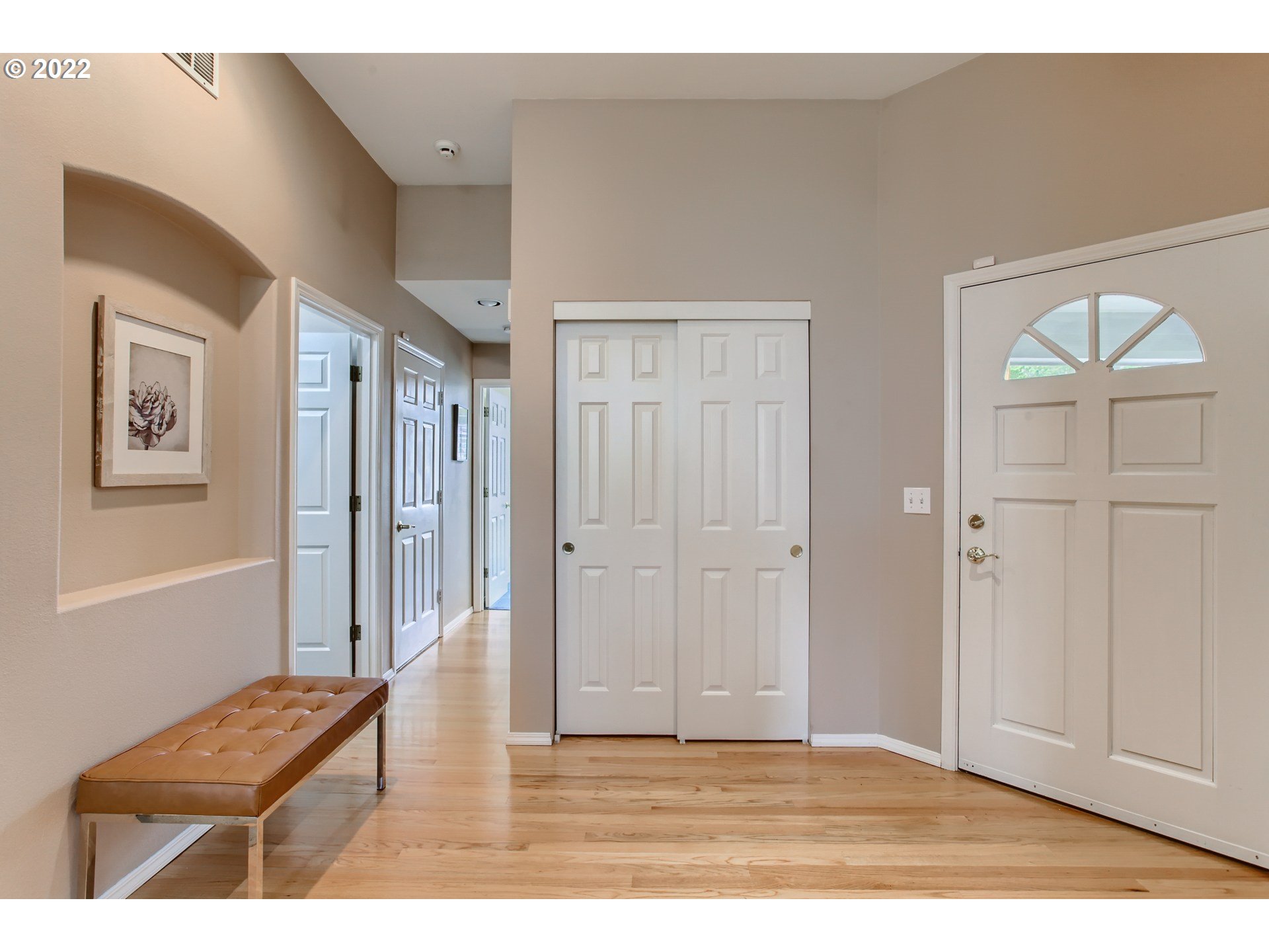 32504 Southwest Riviera Lane Wilsonville, OR 97070 - Photo 5 of 30 a living room with furniture and a window