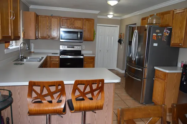 $347,500 | 808 Church Street, Fowlerville, MI 48836