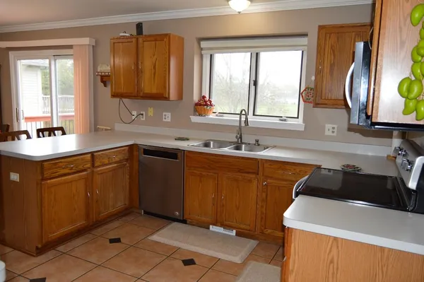 $347,500 | 808 Church Street, Fowlerville, MI 48836