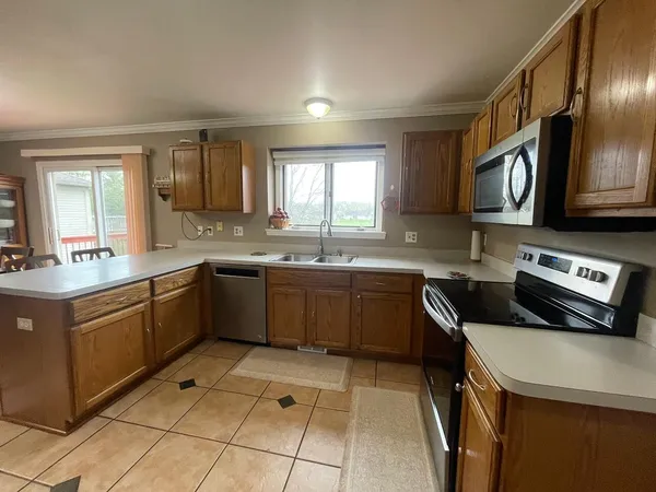 $347,500 | 808 Church Street, Fowlerville, MI 48836