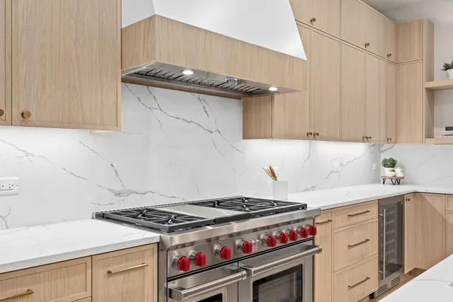 $1,750,000 | 1528 Linden Circle, Lemont, IL 60439