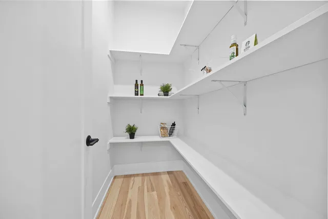 $1,750,000 | 1528 Linden Circle, Lemont, IL 60439