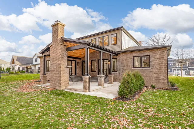 $1,750,000 | 1528 Linden Circle, Lemont, IL 60439