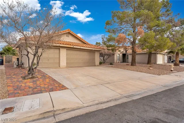 $384,900 | 76 Tidwell Lane, Henderson, NV 89074