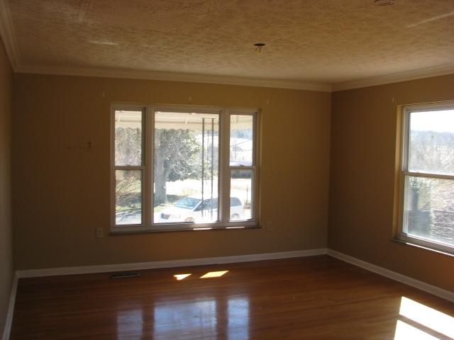 173 Bethlehem Road La Follette, TN 37766 - Photo 3 of 15 IMG_1879
