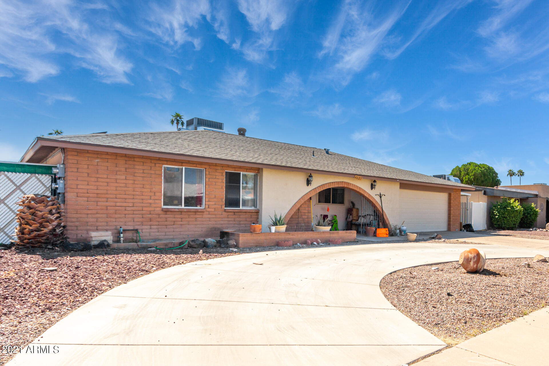 4227 West Redfield Road Phoenix, AZ 85053 - Photo 3 of 27 0004-03 - Redfield