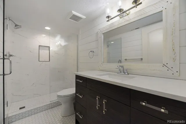 a view of a back yard of the house