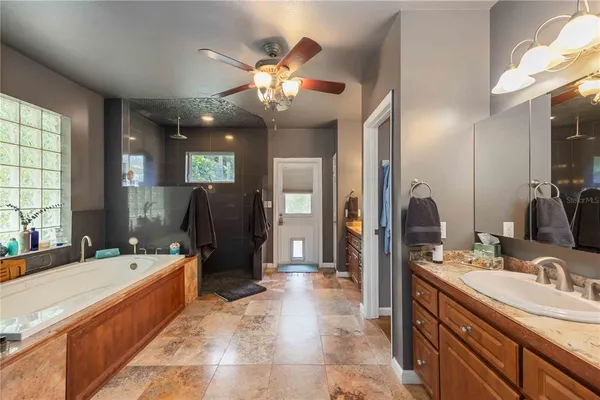$1,500,000 | 740 Arabian Circle, Nokomis, FL 34275