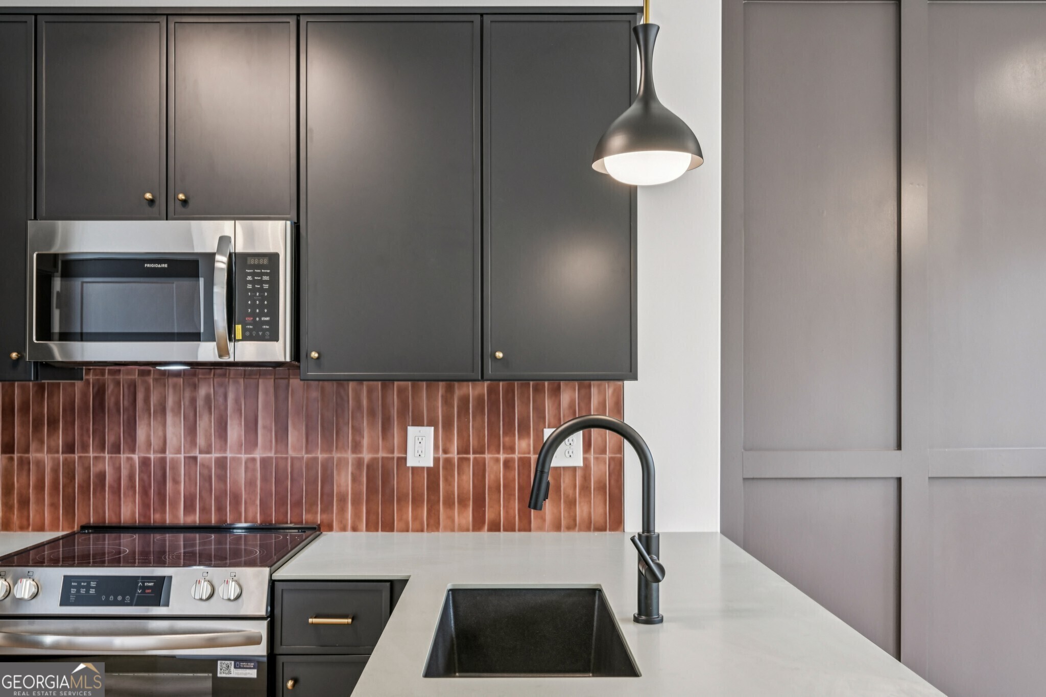 1160 Boulevard Southeast, Unit 4 Atlanta, GA 30312 - Photo 11 of 42 Kitchen