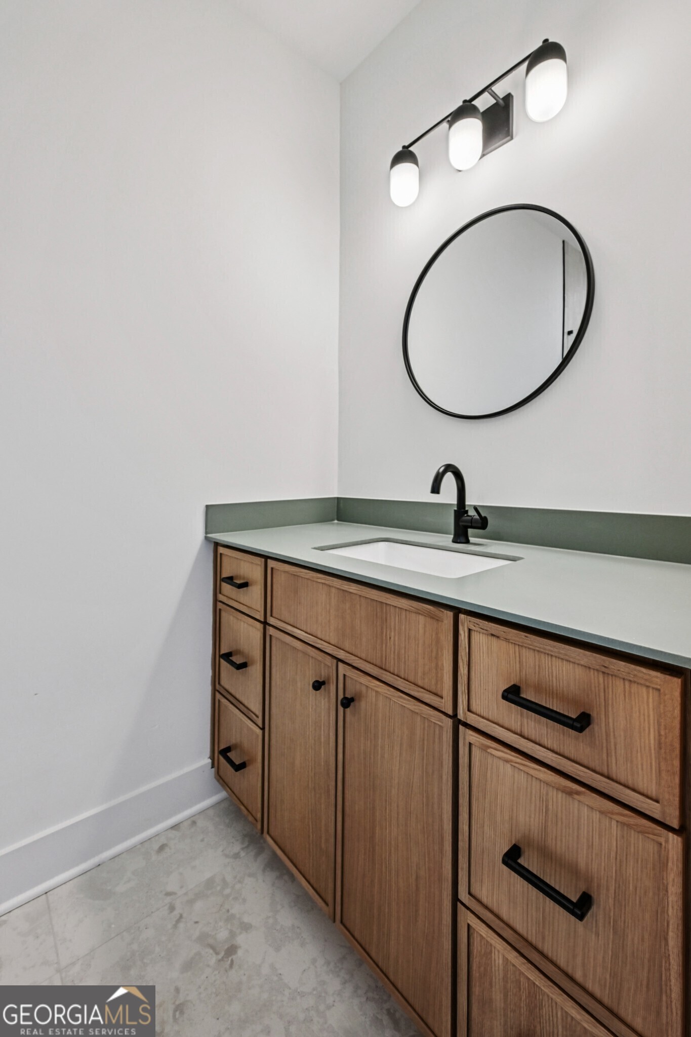 1160 Boulevard Southeast, Unit 4 Atlanta, GA 30312 - Photo 18 of 42 Bathroom - Primary Ensuite