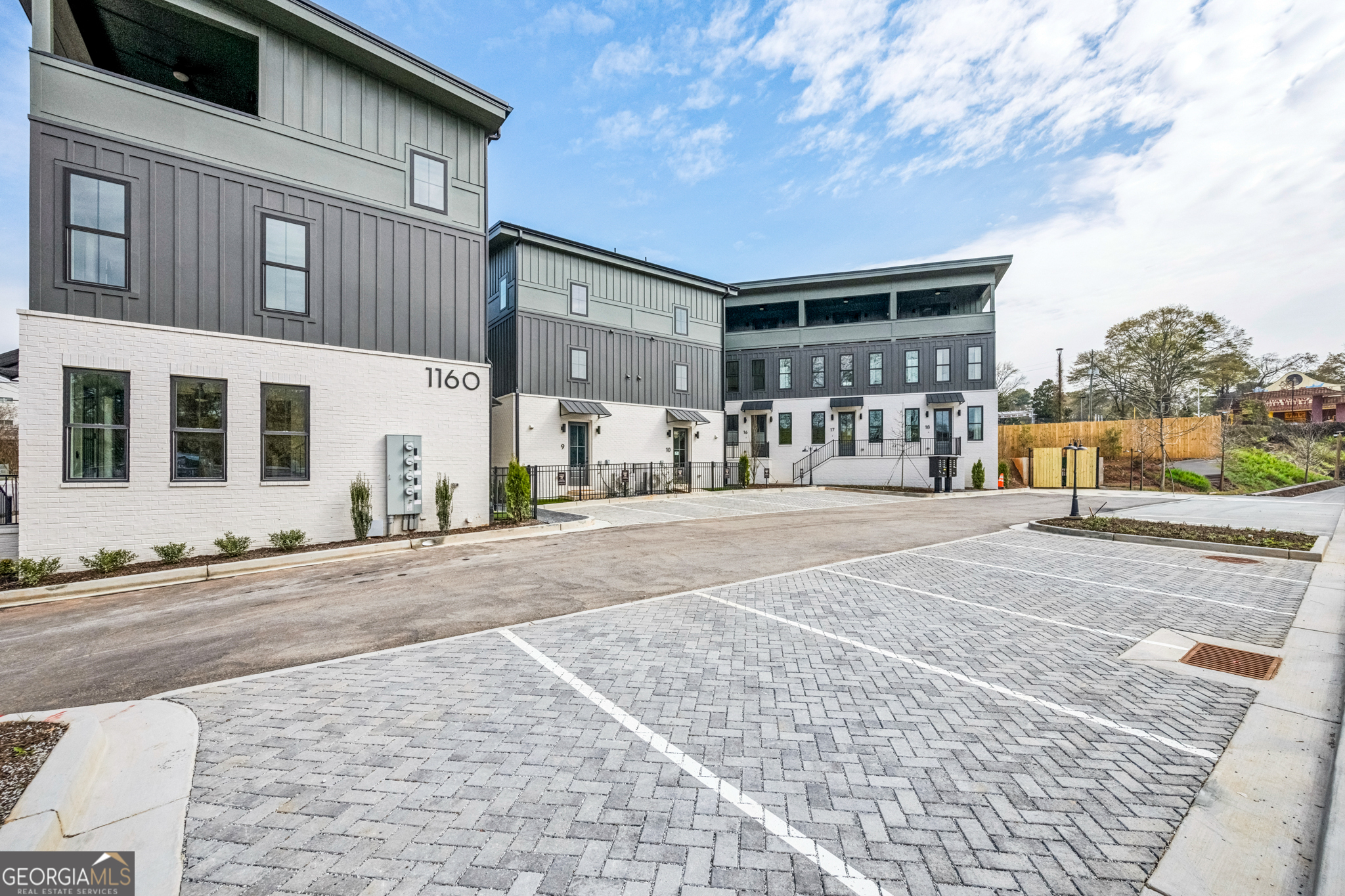 1160 Boulevard Southeast, Unit 4 Atlanta, GA 30312 - Photo 35 of 42 Parking