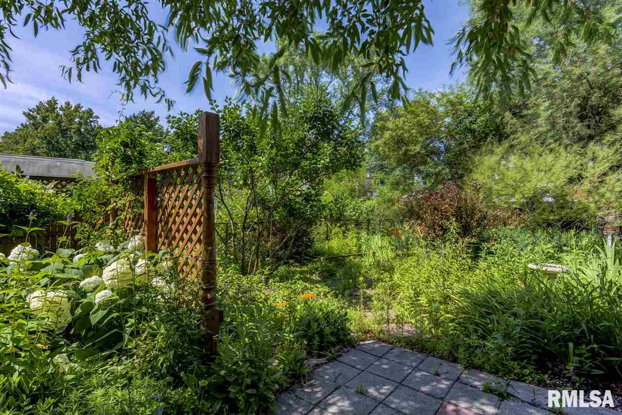 809 South MacArthur Boulevard Springfield, IL 62704 - Photo 5 of 35 Gallery Image 5