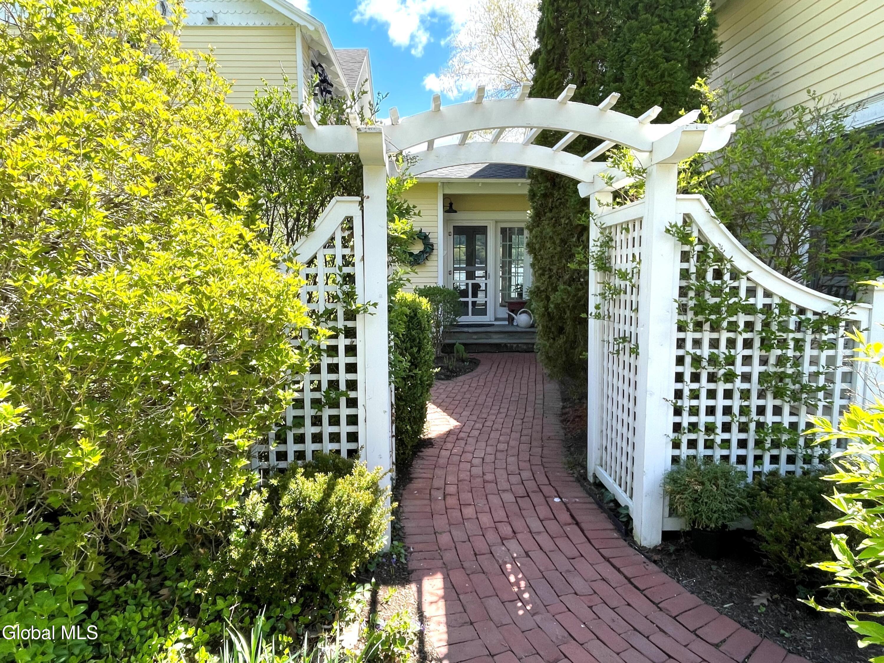 338 Cleverdale Road Queensbury, NY 12804 - Photo 9 of 65 Owner photo Spring1