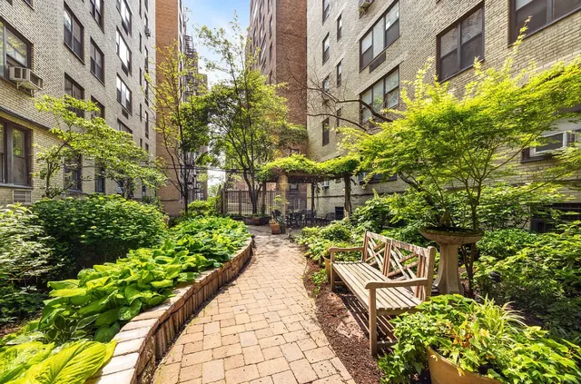 $8,999 | 433 East 51st Street, Unit 9DE | Midtown East