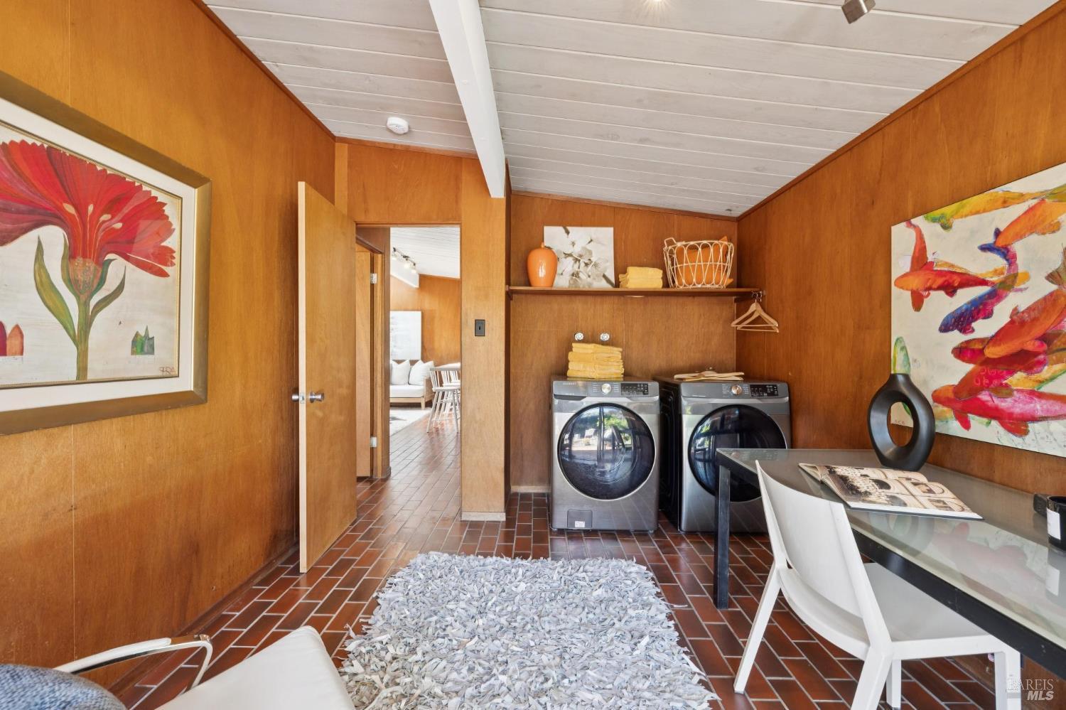 1200 Idylberry Road San Rafael, CA 94903 - Photo 51 of 58 a view of a hallway with entryway