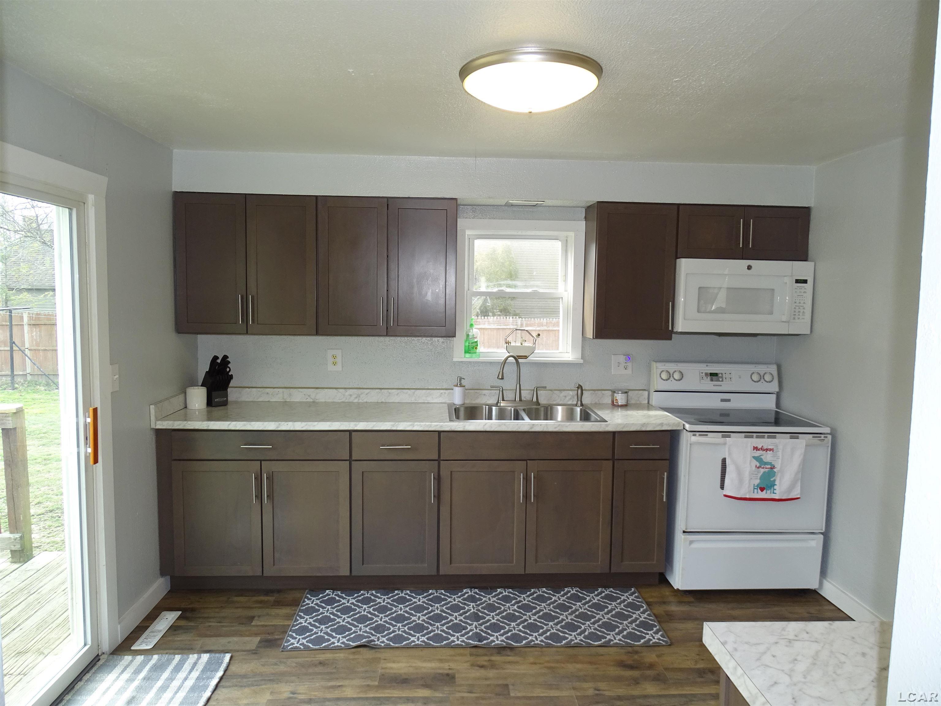 6427 Rouget Road Palmyra, MI 49268 - Photo 5 of 18