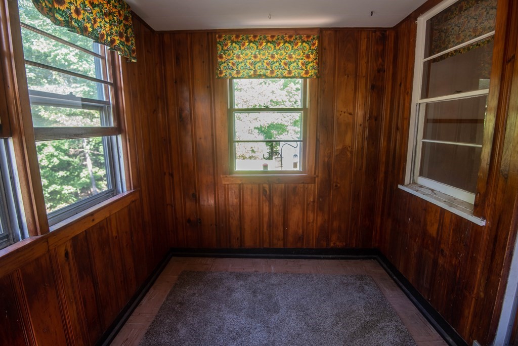 37 Oakham Road Barre, MA 01005 - Photo 9 of 39