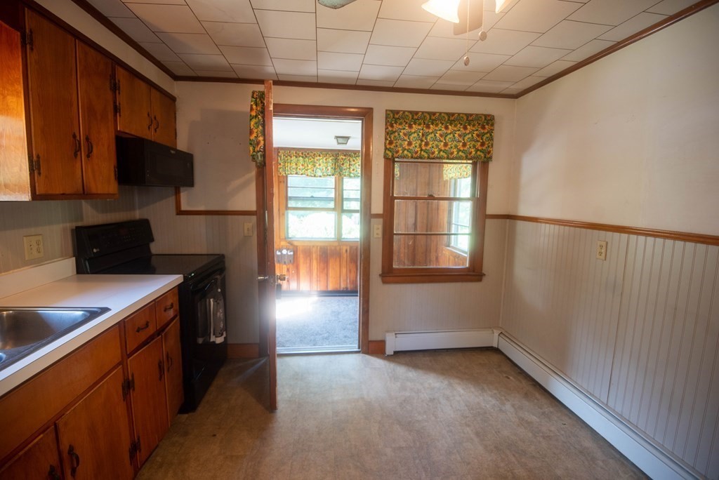 37 Oakham Road Barre, MA 01005 - Photo 10 of 39