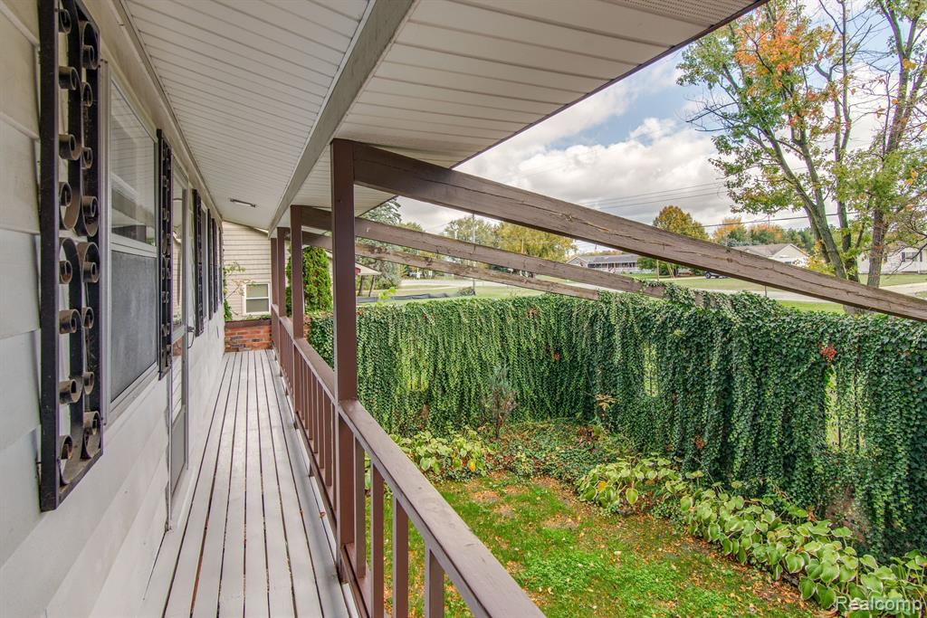 10418 Linden Road Grand Blanc, MI 48439 - Photo 12 of 43 Gallery Image 12