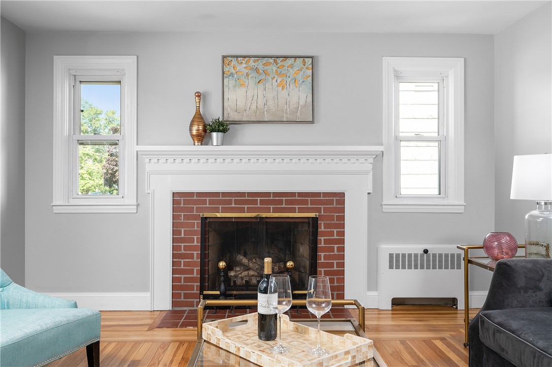 40 Glenside Road Cumberland, RI 02864 - Photo 13 of 33