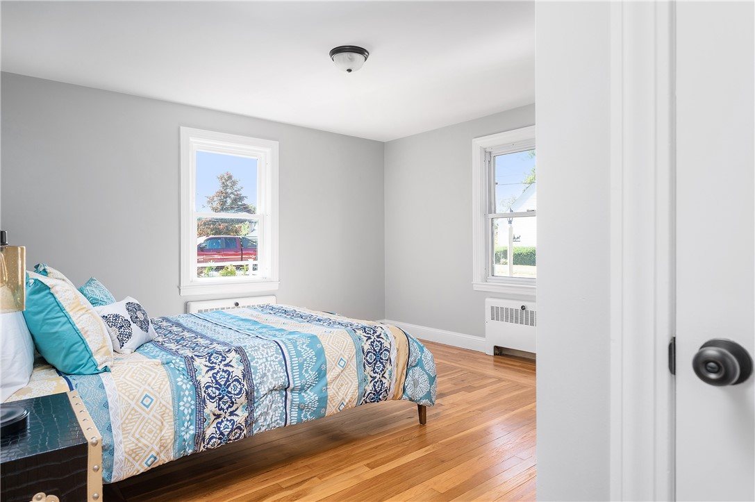 40 Glenside Road Cumberland, RI 02864 - Photo 17 of 33
