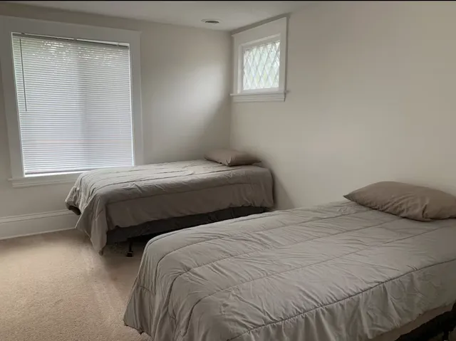 $2,800 | 2818 North Dupont Avenue, Minneapolis, MN 55411