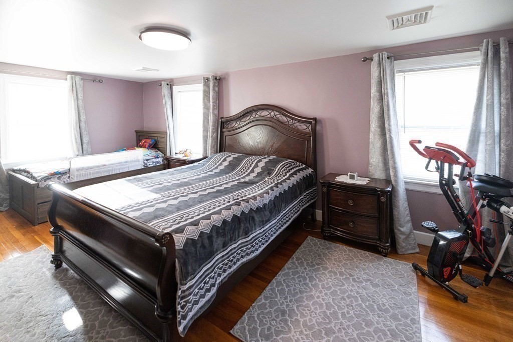 96 May Street Worcester, MA 01602 - Photo 16 of 34