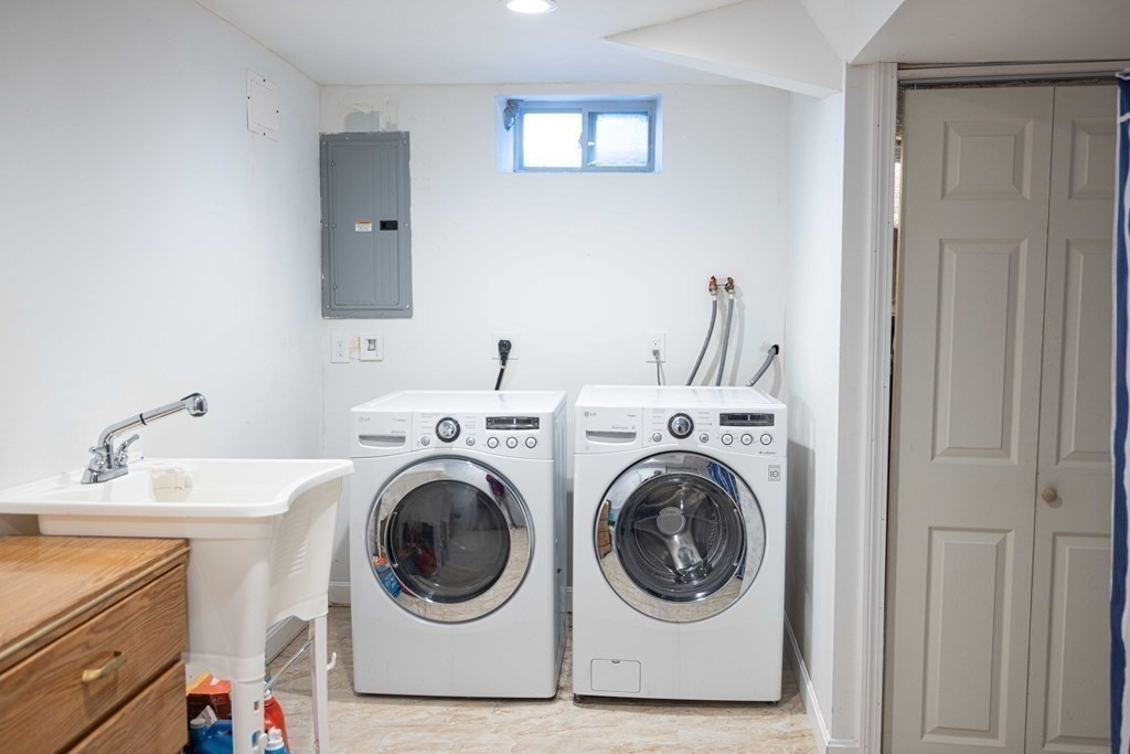 96 May Street Worcester, MA 01602 - Photo 23 of 34