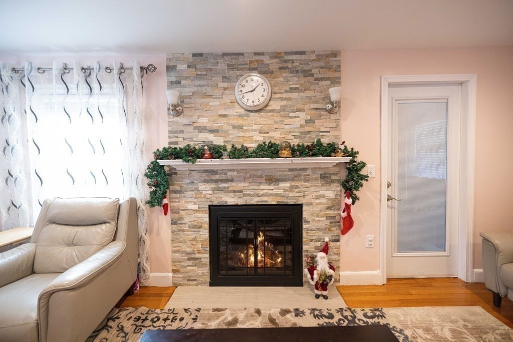 96 May Street Worcester, MA 01602 - Photo 4 of 34