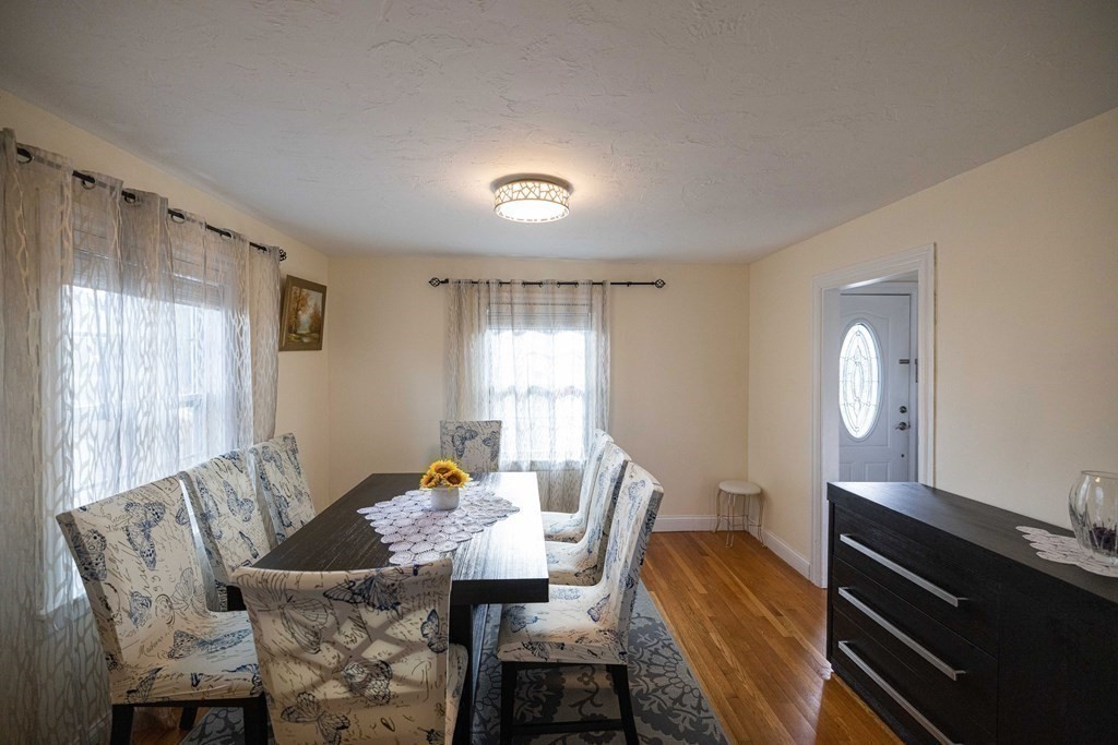 96 May Street Worcester, MA 01602 - Photo 8 of 34